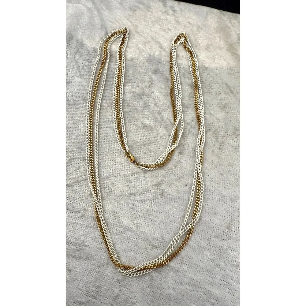 Vintage Monet Necklace Gold Tone Signed 34" - Picture 1 of 5